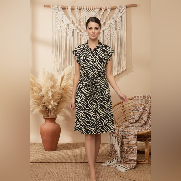 LuLaRoe Stacie Shirt Dress - Picture 3 of 8